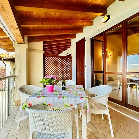 Nido Di Rondine Apt - Bilocale Moderno Con Piscina Apartment