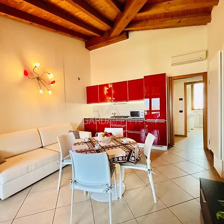 Appartement Nido Di Rondine Apt - Bilocale Moderno Con Piscina Sirmione
