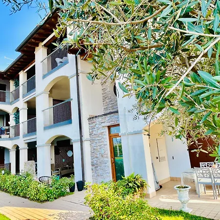 Nido Di Rondine Apt - Bilocale Moderno Con Piscina Apartment *